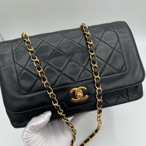 Chanel Diana quilted 24k gold plated classic shoulder bag ❤️